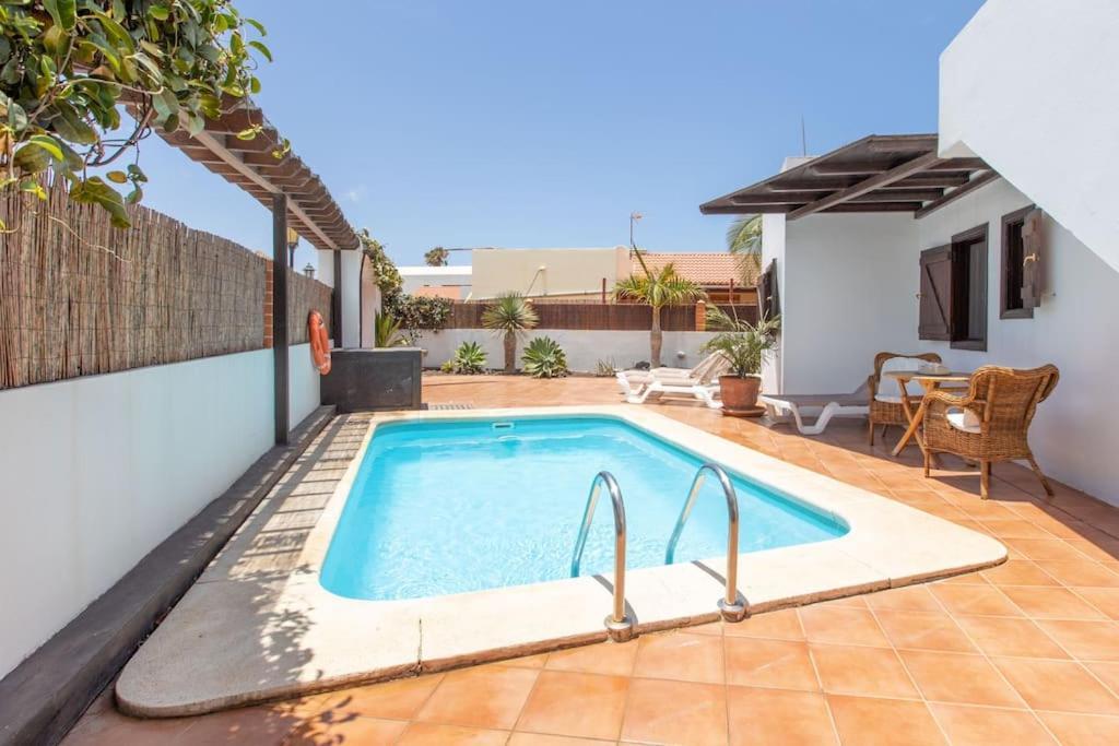 Villa Rustica -Heated Pool & Garden Near The Beach Corralejo Exterior photo